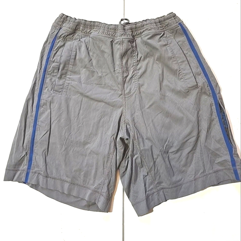 Lululemon Gray Striped Men's Shorts with Blue Accents Size M